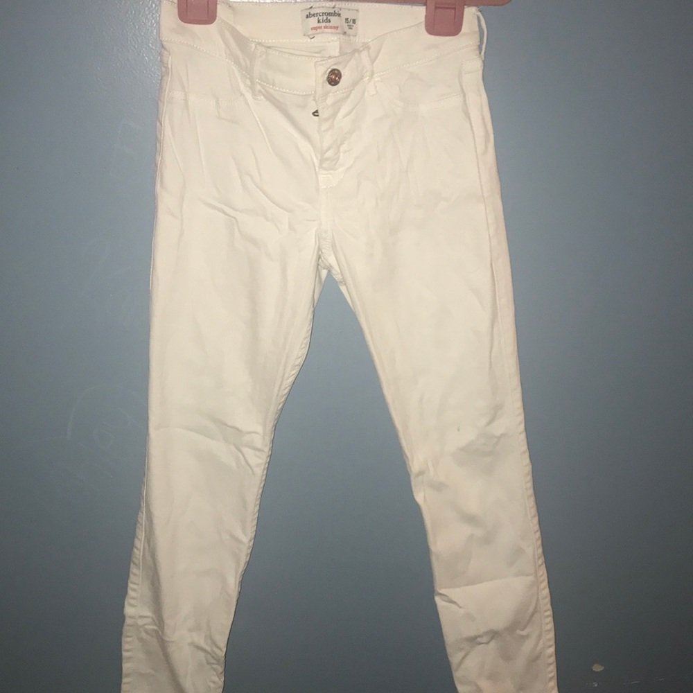 White Skinny Jeans//Abercrombie